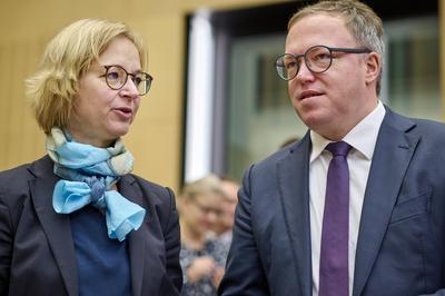 1050. Sitzung des Bundesrates -  Katja Wolf + Mario Voigt-stock-foto