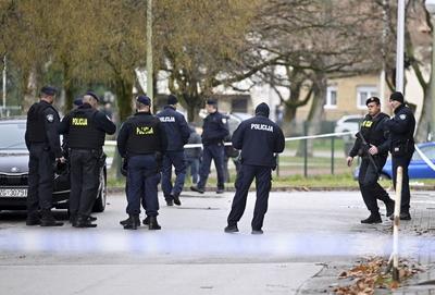 Zagreb, 201224. Knife attack in Precko elementary school in Zagreb. A young male attacked a teacher and students with a knife. Photo: Damir Krajac / CROPIX Zagreb Croatia Copyright: xxDamirxKrajacx napad_skola_precko2-201224-stock-foto