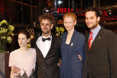 8/ Berlinale: Christoph Schlingensief, Tilda Swinton, Preisverleihung, auf der 59. Internationale Filmfestspiele Berlin-stock-photo