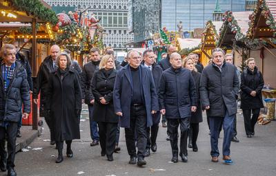 Mindestens fuenf Tote bei Anschlag auf Weihnachtsmarkt in Magdeburg-stock-foto