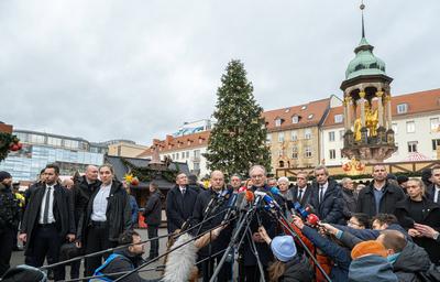 Mindestens fuenf Tote bei Anschlag auf Weihnachtsmarkt in Magdeburg-stock-foto