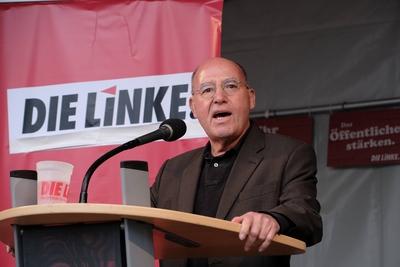 05.10.2023 xkhx Kassel, Landtagswahl Hessen 2023 - Wahlkampf Die Linke Auf Wahlkampftour in Kassel Dr. Gregor Gysi, Die-stock-foto