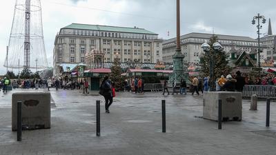 RECORD DATE NOT STATED  Der t?dliche Anschlag auf den Weihnachtsmarkt in Magdeburg hat viele Menschen ersch?ttert und zu-stock-foto