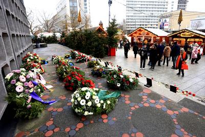 DEU, Weihnachtsmarkt auf dem Breitscheidplatz,-stock-foto