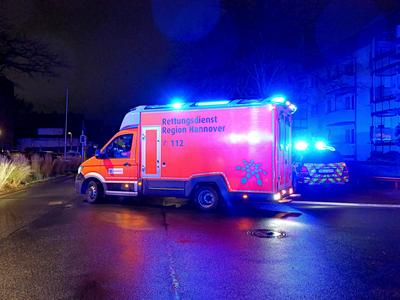 Wohnungsbrand in Langenhagen In der Uhlandstra?e in Langenhagen-Wiesenau brannte am fr?hen Samstagmorgen eine Wohnung vo-stock-foto