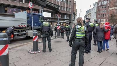RECORD DATE NOT STATED  Der t?dliche Anschlag auf den Weihnachtsmarkt in Magdeburg hat viele Menschen ersch?ttert und zu-stock-foto
