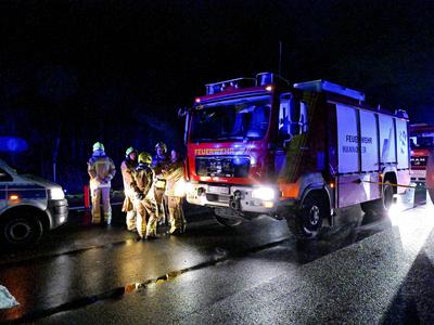 T?dlicher Unfall auf der A2 Bei einem schweren Auffahrunfall auf der A2 H?he Kreuz Hannover-Buchholz kam ein 28-J?hriger-stock-foto