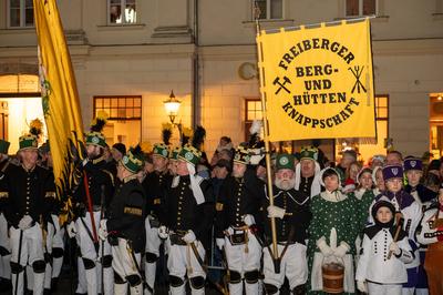 Leipzig - Schweigeminute bei Leipziger Bergparade: ?ber 550 Bergleute in der Messestadt-stock-foto