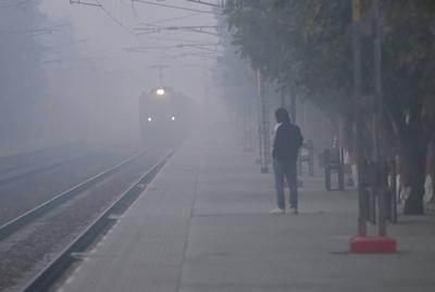 Delhi NCR Shrouded In Dense Fog-stock-photo