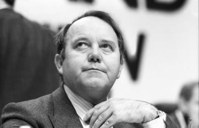 Bernhard Worms (Politiker) 11/86 stroe Bernhard Worms im November 1986 beim Landesparteitag der CDU NRW in D?sseldorf De-stock-foto