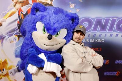 Sonic und Julien Bam-stock-photo