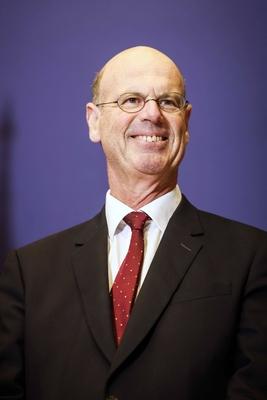 Ceremonie de passation de pouvoir a Bercy-stock-foto