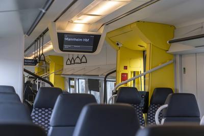 S-Bahn Rhein-Neckar in neuem Design. Typ Mireo (Baureihe 463) des Herstellers Siemens Mobility. Die dreiteiligen, 70 Met-stock-foto
