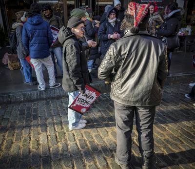 Starbucks workers strike Chelsea Reserve Roastery-stock-photo
