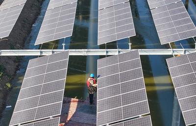 China New Installed Capacity of New Energy Growth-stock-foto