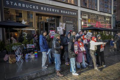 Starbucks workers strike Chelsea Reserve Roastery-stock-photo