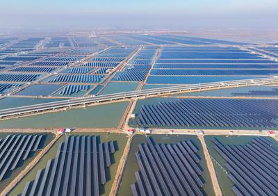 China New Installed Capacity of New Energy Growth-stock-foto
