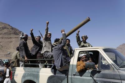 Yemen's Houthis mobilize more fighters amid tensions with USA and Israel --stock-photo