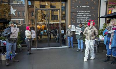 Starbucks workers strike Chelsea Reserve Roastery-stock-photo