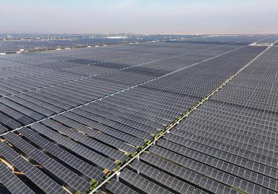 China New Installed Capacity of New Energy Growth-stock-foto
