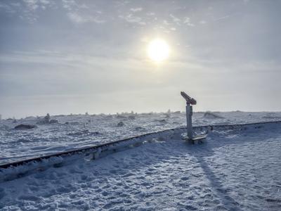 Erster Weihnachtstag auf dem Brocken - Nebelbogen-stock-photo