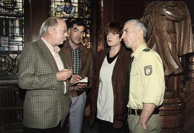 BELLA BLOCK Die Kommissarin D 1994 Der Bauer Werner Petersen vermutet da? er von dem virilen Ge-stock-foto