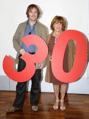 Stephan Wagner (Regisseur) und Hannelore Hoger beim Fototermin im ZDF Landesstudio zum 30. Samstagkrimi --Bella Block --stock-foto