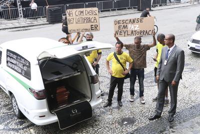 Ney Latroca's wake in Rio de Janeiro-stock-photo