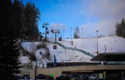 AUT, Unterwegs in Ober?sterreich, Themenbild, Symbolbild, Verschiedene Themenbilder, Skifahren, Tourismus, Wintersport, Skigebiet-stock-photo