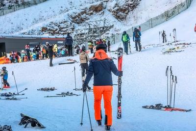 AUT, Unterwegs in Ober?sterreich, Themenbild, Symbolbild, Verschiedene Themenbilder, Skifahren, Tourismus, Wintersport, Skigebiet-stock-photo