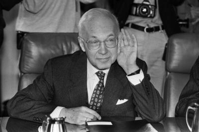 Deutschland, Bonn, 13.05.1992 Archiv.: 33-68-29 Kabinettssitzung Foto: Helmut Schlesinger, Praesident der Deutschen Bund-stock-foto