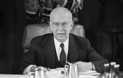 Deutschland, Bonn, 03.02.1993 Archiv.: 38-77-27 Ministerpraesidenten der Laender im Bundeskanzleramt Foto: Helmut Schles-stock-foto