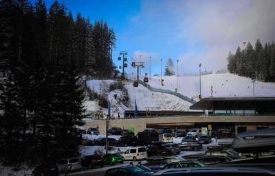 AUT, Unterwegs in Ober?sterreich, Themenbild, Symbolbild, Verschiedene Themenbilder, Skifahren, Tourismus, Wintersport, Skigebiet-stock-photo