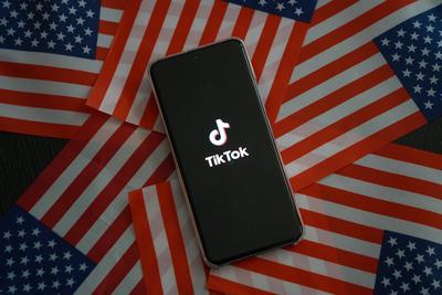 Tiktok And US Flag-stock-photo