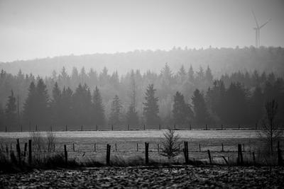Schw?bische Alb zeigt sich winterlich: Sch?ne Bilder mit Eis, Frost und Raureif-stock-foto