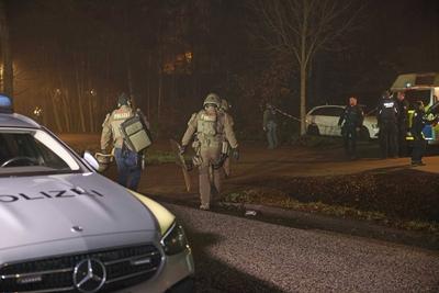 17-J?hriger stirbt nach Messerattacke in Harburg - zwei weitere junge M?nner verletzt - Fotos des Opfers-stock-photo