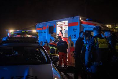Ein Toter nach Messerattacke in Harburg Am Freitagabend kam es in Harburg zu einer gewaltsamen Auseinandersetzung unter-stock-foto