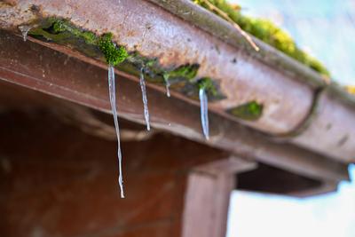 Schw?bische Alb zeigt sich winterlich: Sch?ne Bilder mit Eis, Frost und Raureif-stock-foto