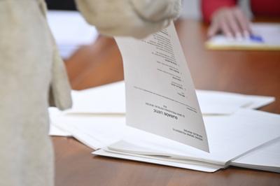 Croatia, Zagreb, 291224. The first round of the 2024 presidential elections. Photo: Damir Krajac / CROPIX Zagreb Croatia-stock-foto