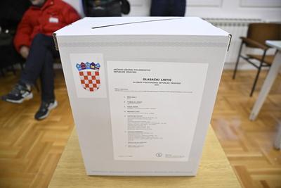 Croatia, Zagreb, 291224. The first round of the 2024 presidential elections. Photo: Damir Krajac / CROPIX Zagreb Croatia-stock-foto