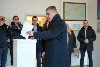 Kroatien: Pr?sidentschaftswahl, 2024 - 29.12.2024 - Zagreb, Kroatien; Pr?sident und Spitzenkandidat Zoran Milanovic (SDP-stock-foto
