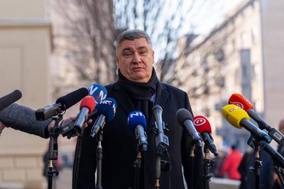 Kroatien: Pr?sidentschaftswahl, 2024 - 29.12.2024 - Zagreb, Kroatien; Pr?sident und Spitzenkandidat Zoran Milanovic (SDP-stock-foto