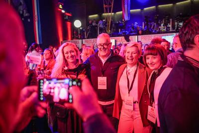 Kroatien: Pr?sidentschaftswahl, 2024 - Wahlparty Zoran Milanovic (SDP) - 29.12.2024 - Tvornica Kulture, Zagreb, Kroatien-stock-foto