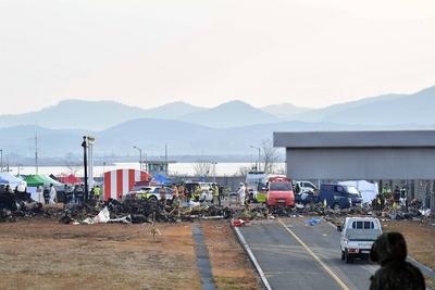 Plane fire in Maun, South Korea-stock-foto