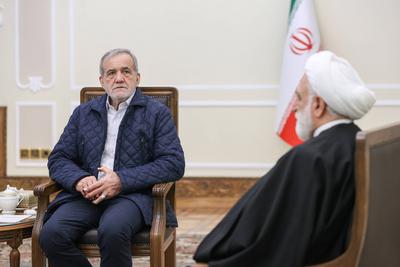Iranian President Masoud Pezeshkian, meet with parliament speaker, judiciary chief, Tehran-stock-photo