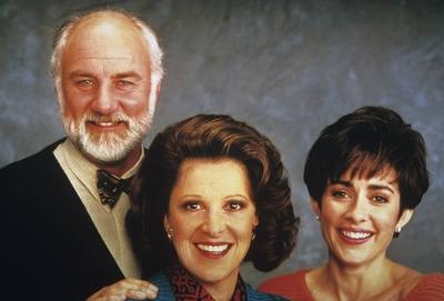 Film still or Publicity still from Room for Two Peter Michael Goetz Linda Lavin Patricia Heaton 19-stock-photo