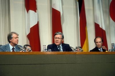 Pr?sident Jimmy Carter (li., USA/Demokraten), Bundeskanzler Helmut Schmidt (Mitte, GER/SPD) und Premierminister Pierre-stock-foto