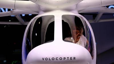 11 06 2018 xkhx Hannover CEBIT 2018 Autonomes Fliegen steht f?r den US Konzern INTEL auf der Cebit g-stock-foto
