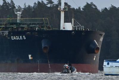 Seized oil tanker Eagle S in Porvoo-stock-foto