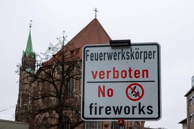 B?llerverbot und Feuerwerksverbot in der N?rnberger Altstadt zu Silvester, 30.12.2024-stock-foto